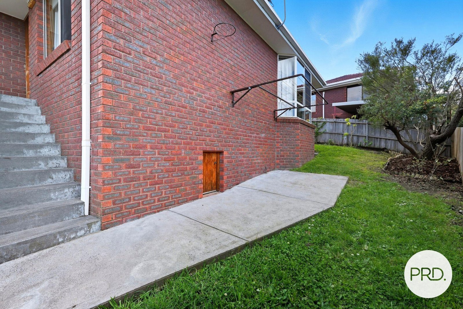 2/51 Girrabong Road LENAH VALLEY 11