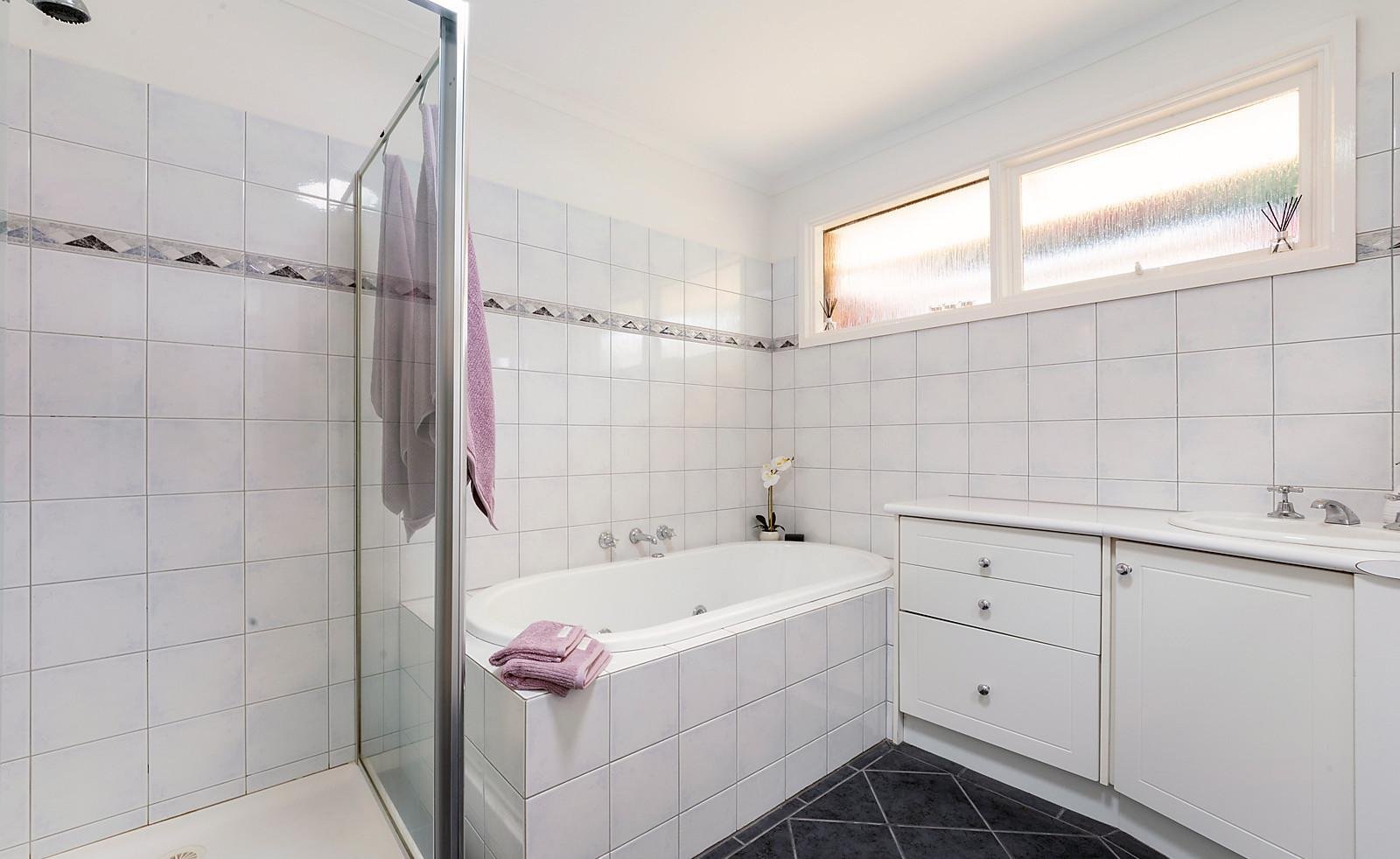 Gallery: 2/51 Naples Road