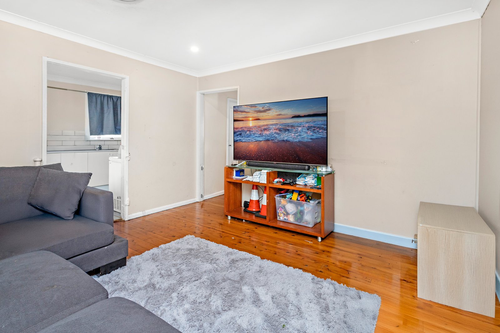 251 Northcliffe Drive BERKELEY 6