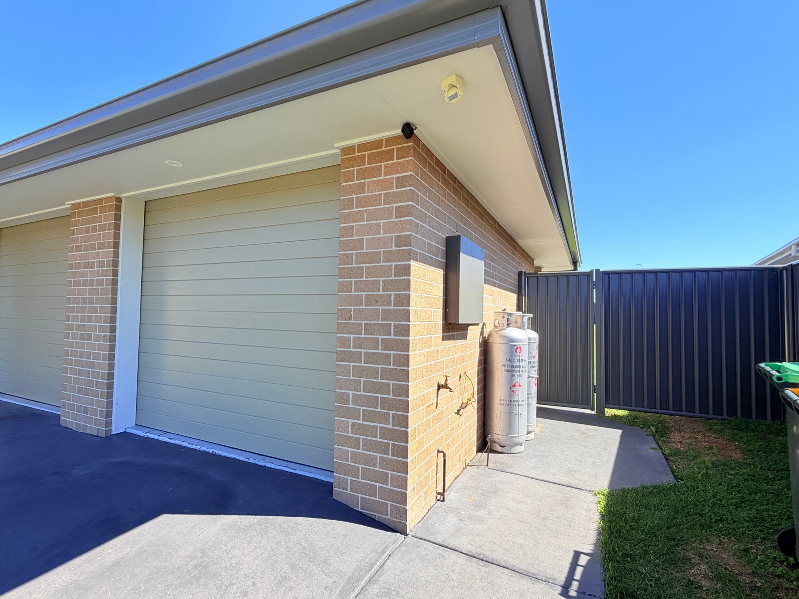 2/51 Reginald Drive TAMWORTH 7