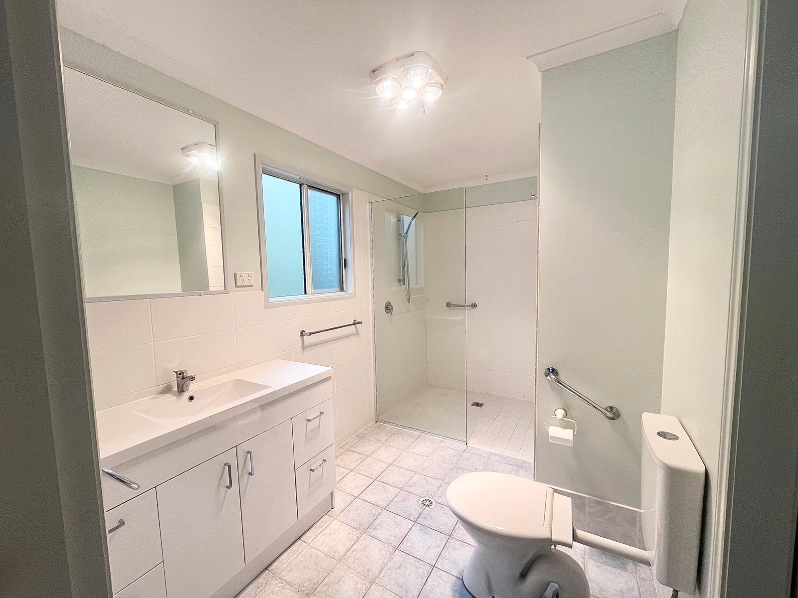 2/51 Trafalgar Street NELSON BAY 6