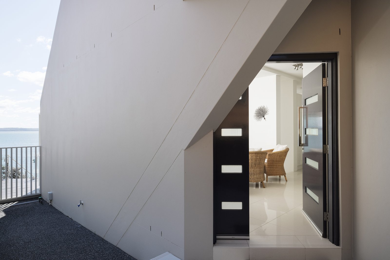 2/51 Victoria Parade NELSON BAY 3