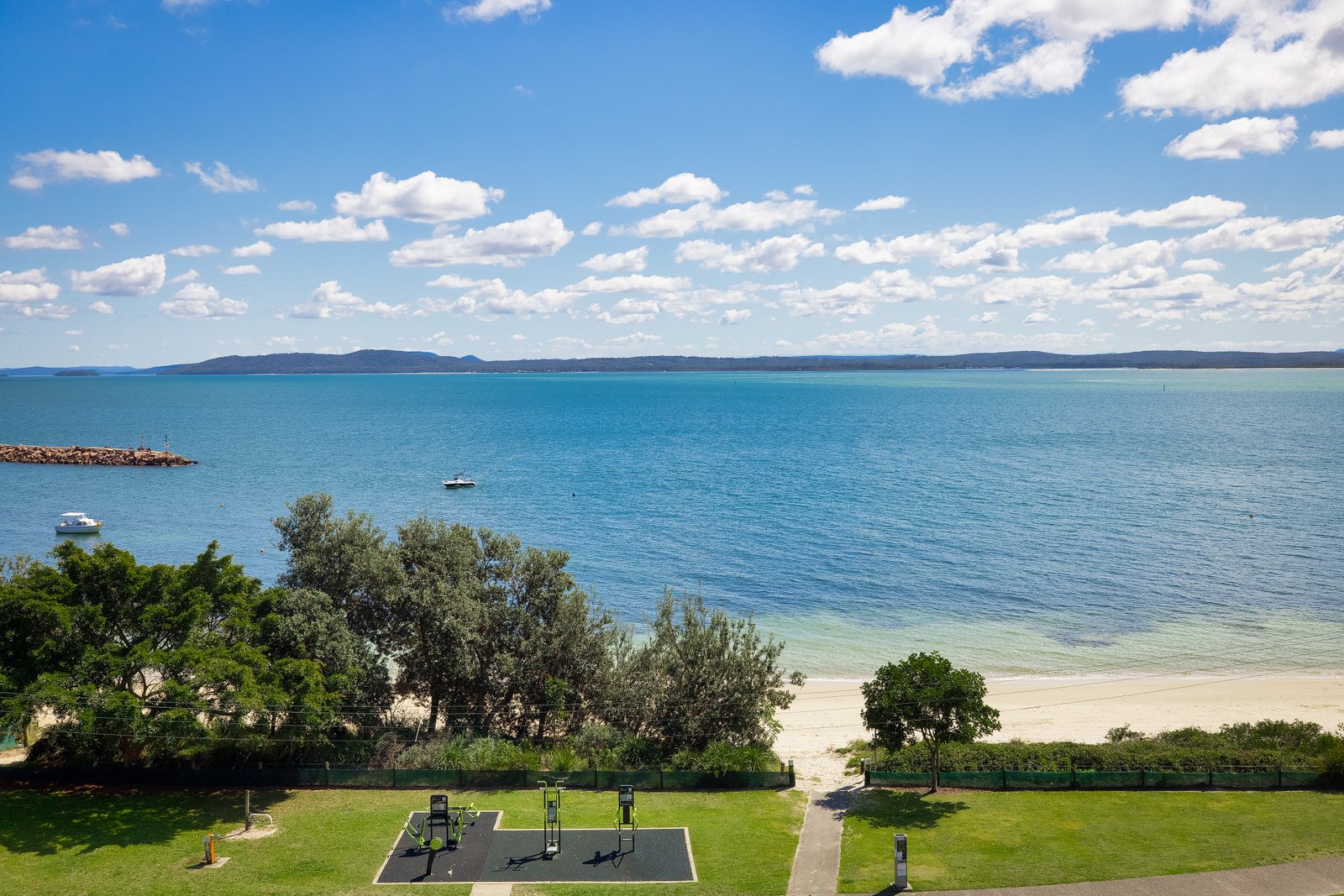 2/51 Victoria Parade NELSON BAY 23