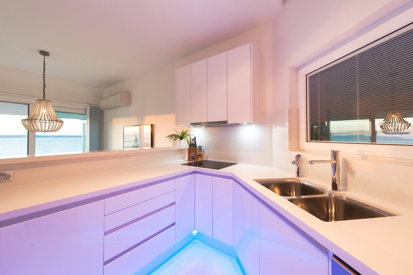 2/51 Victoria Parade NELSON BAY 31