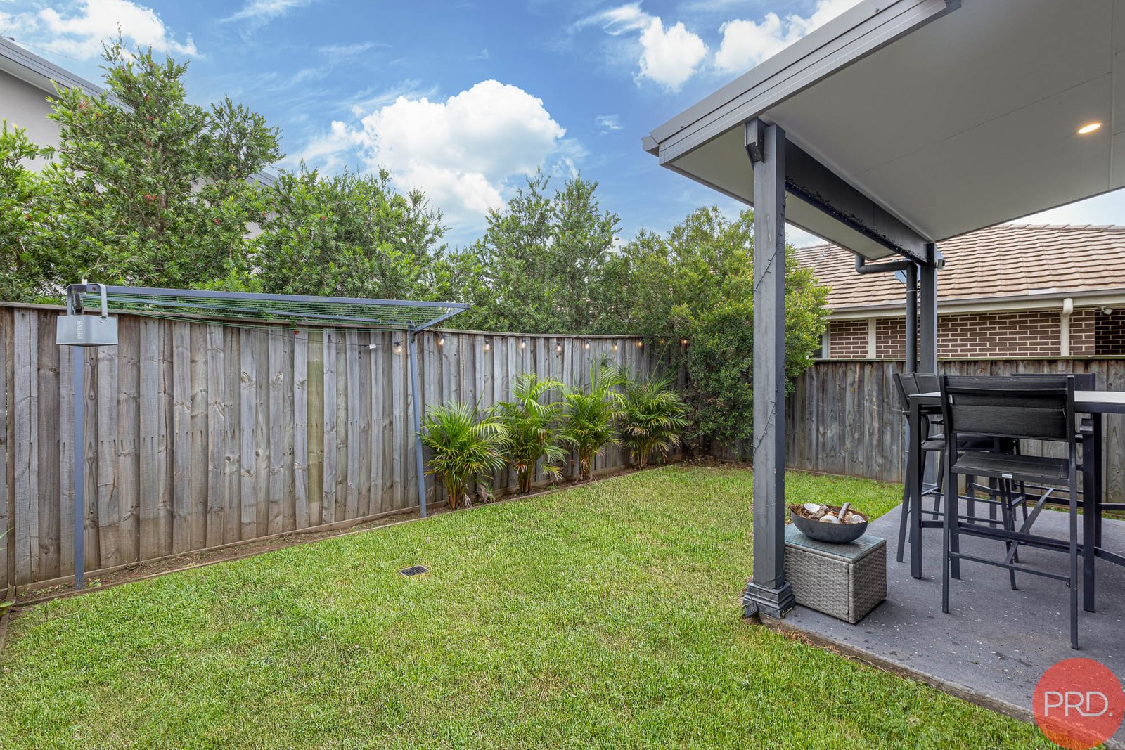 2/51 Warbler Avenue ABERGLASSLYN 16