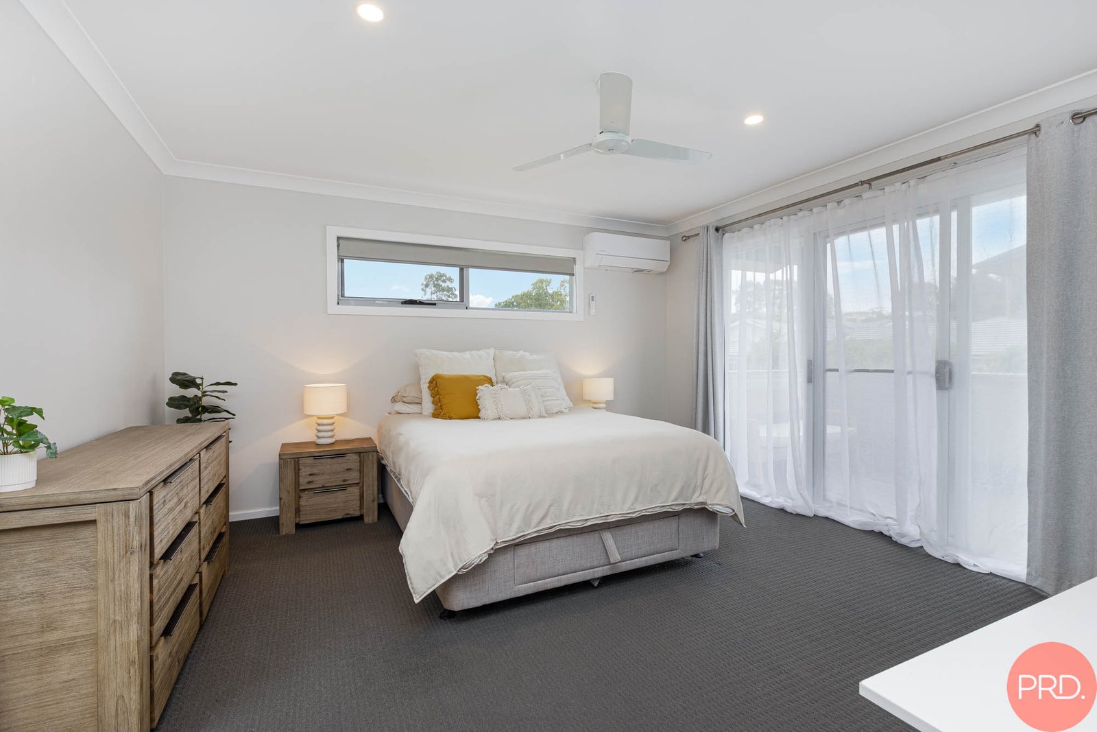 2/51 Warbler Avenue ABERGLASSLYN 18