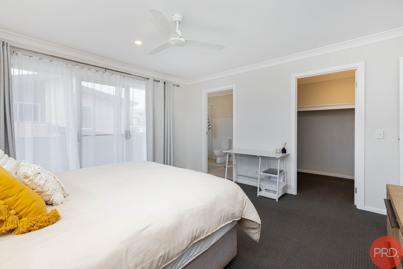 2/51 Warbler Avenue ABERGLASSLYN 20