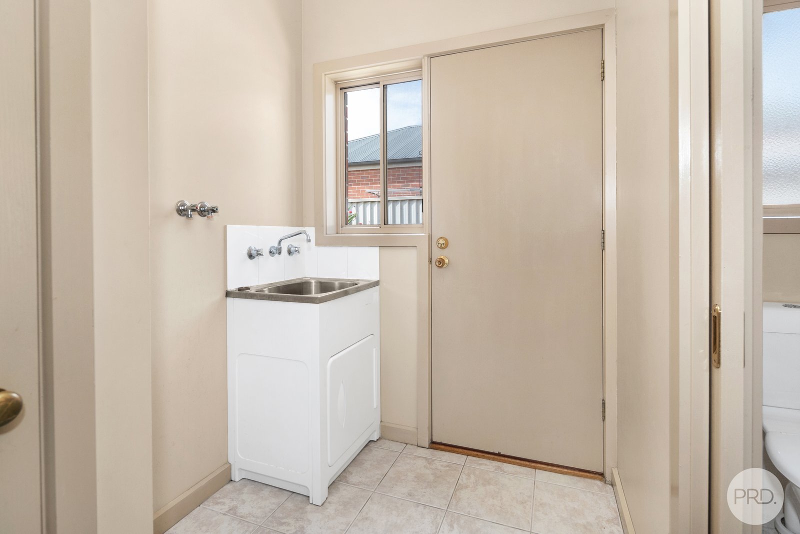 2/510 Ascot Street South REDAN 7