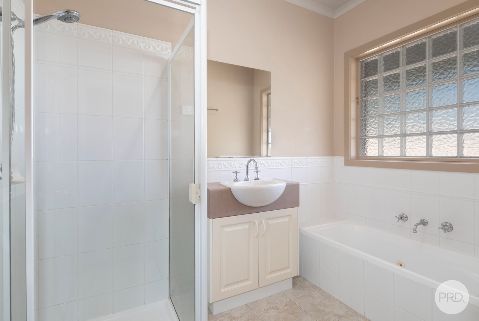 2/510 Ascot Street South REDAN 7