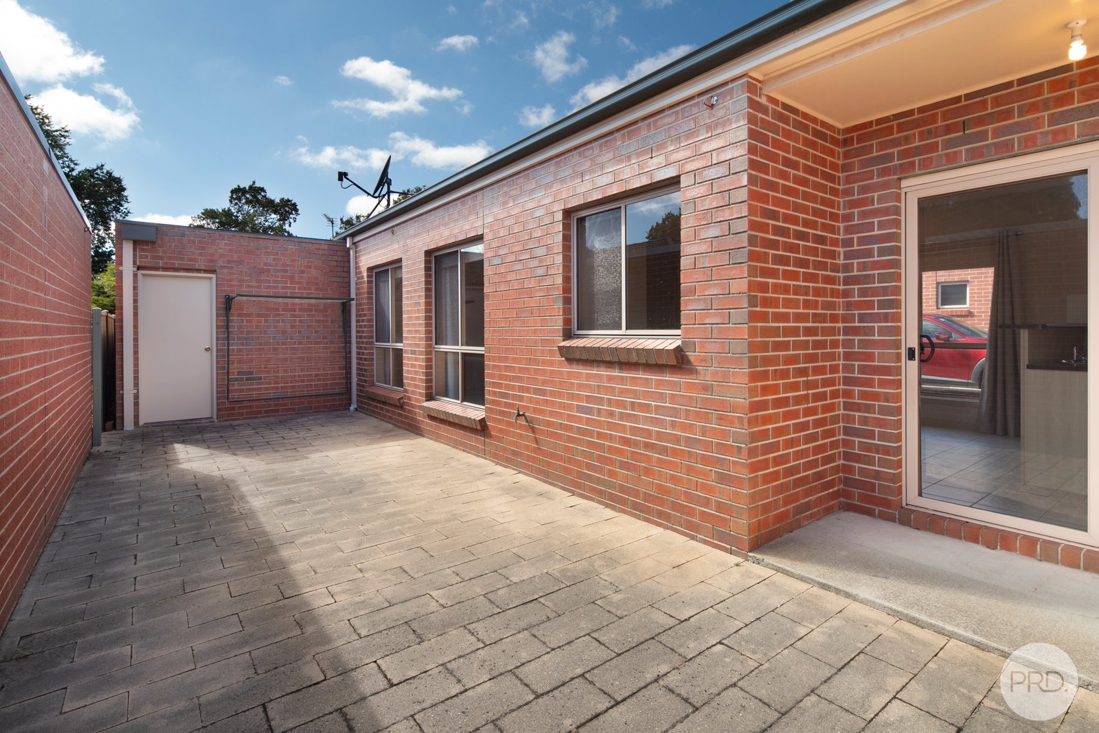 2/510 Ascot Street South REDAN 11