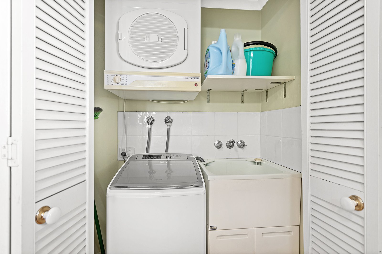 25/10 Golden Orchid Drive AIRLIE BEACH 12