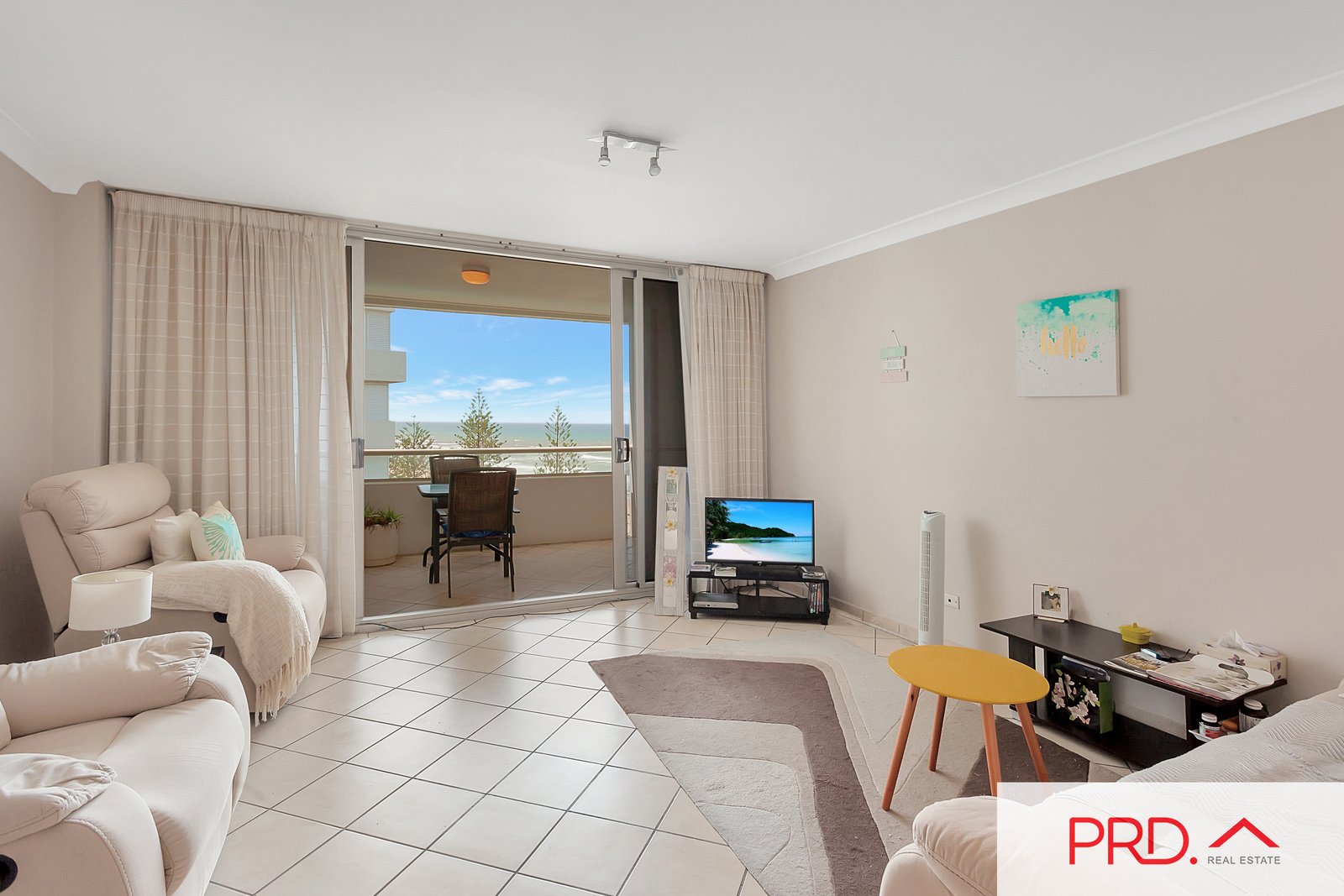 25/100 The Esplanade BURLEIGH HEADS 3