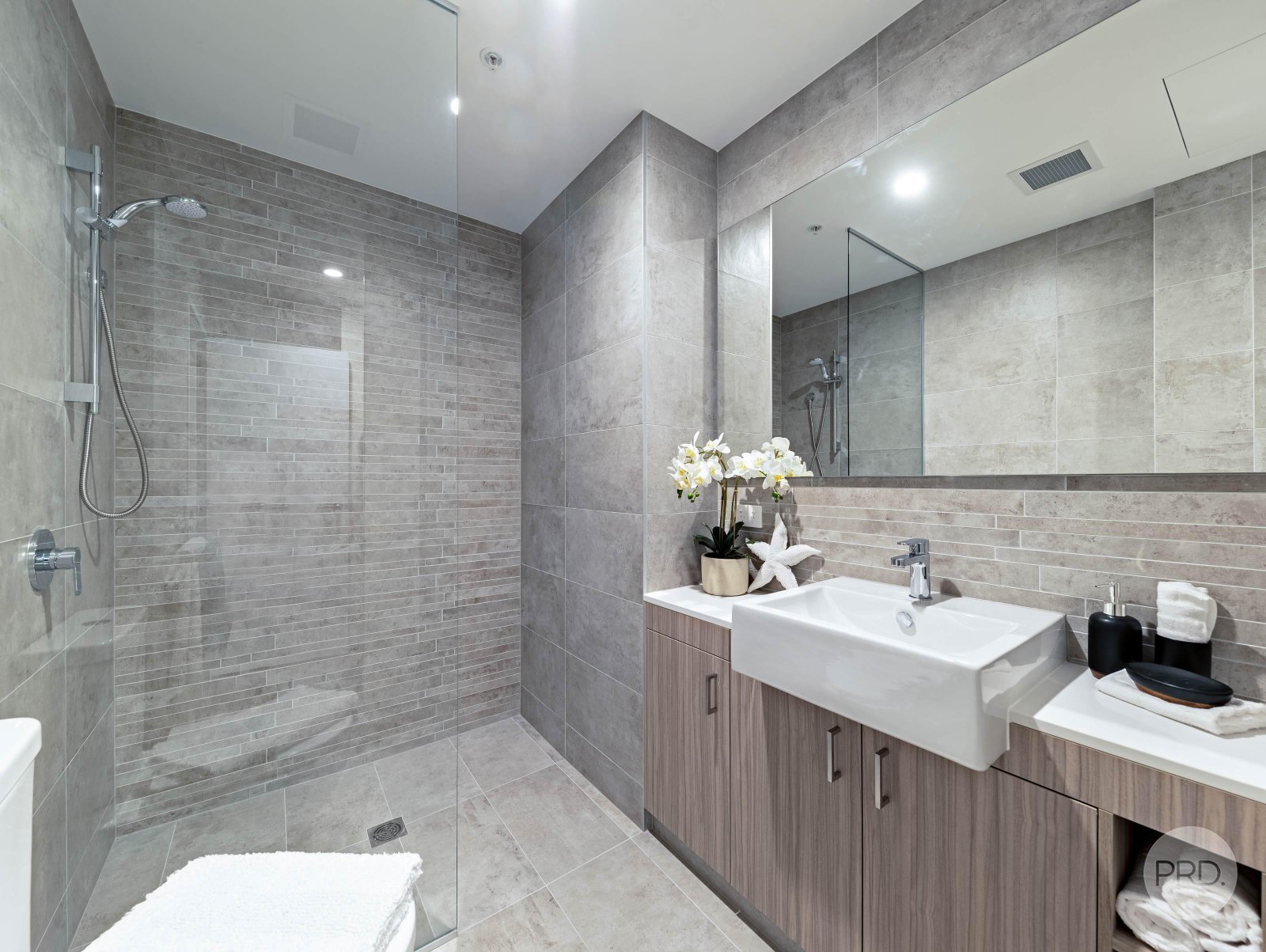 2512/380 Murray Street PERTH 9