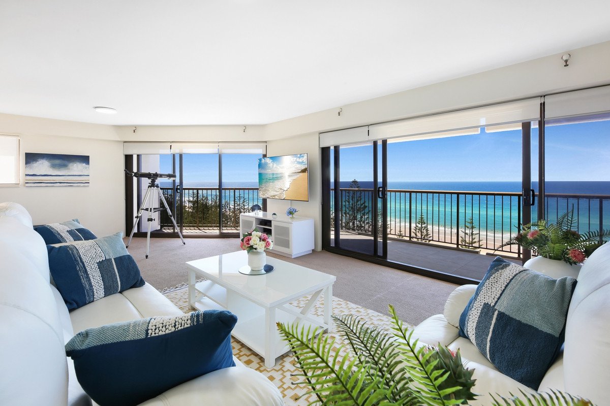 25/146 The Esplanade Burleigh Heads 3