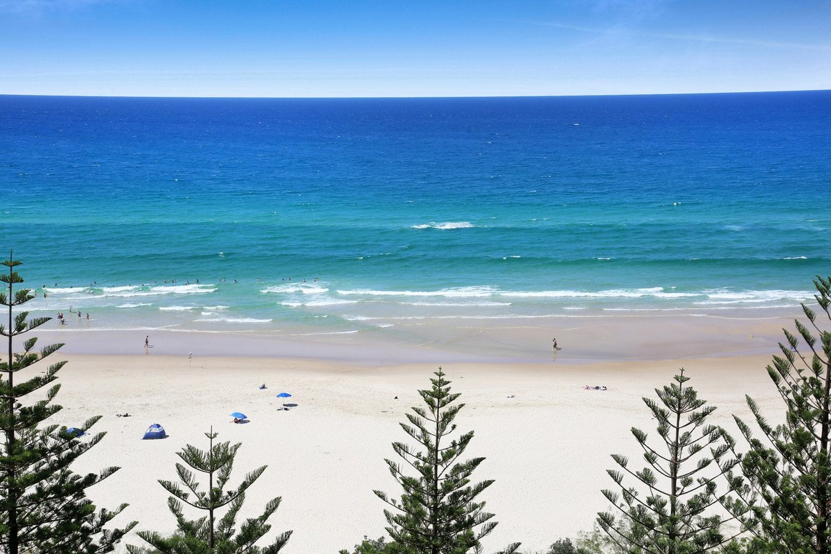 25/146 The Esplanade Burleigh Heads 13