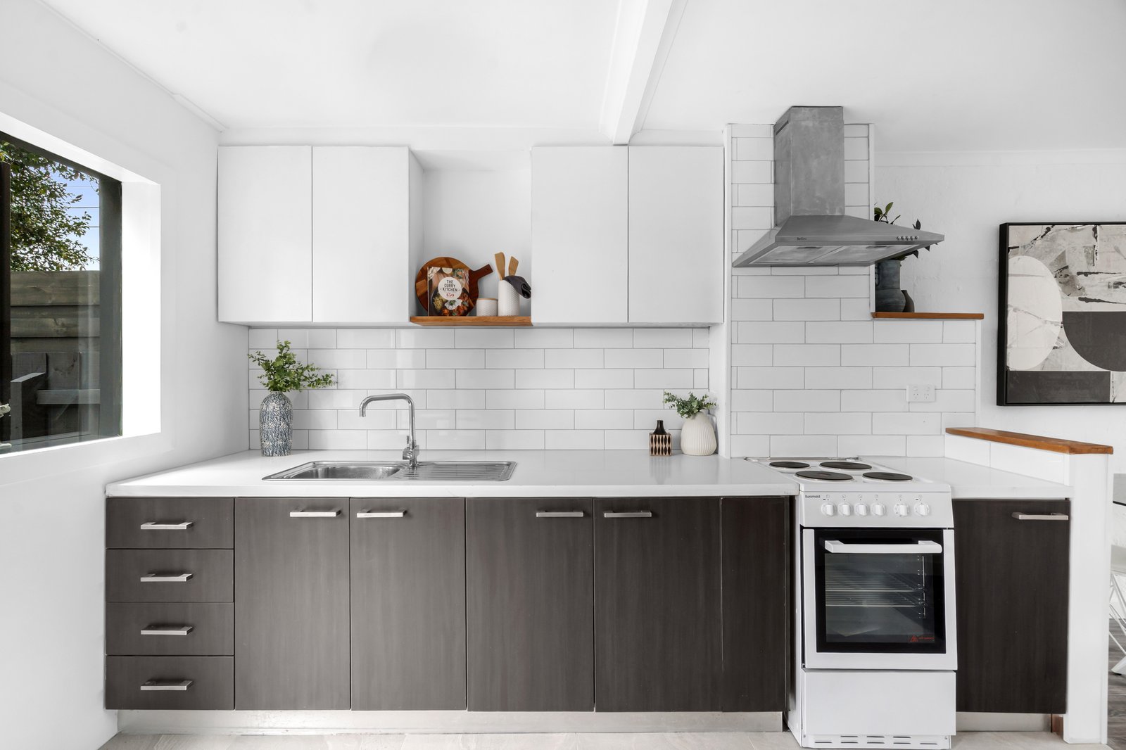 Real Estate and Property in 2/516-518 Moreland Road, Brunswick West, VIC