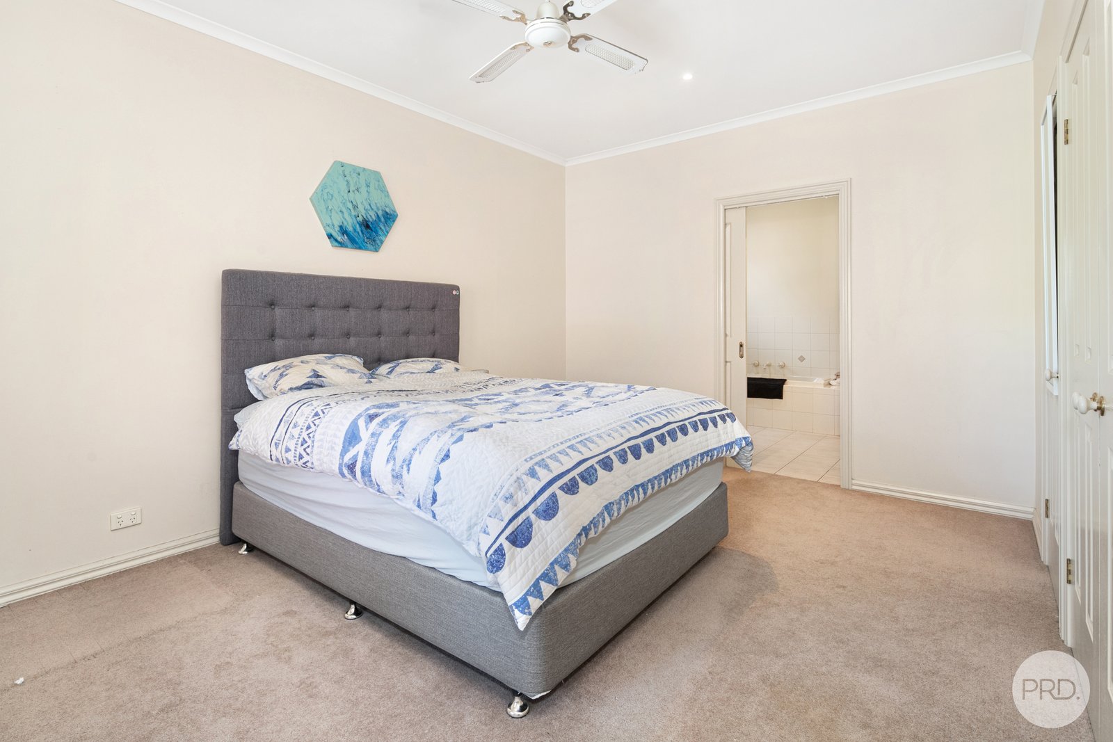 2/517 Sherrard Street BLACK HILL 8
