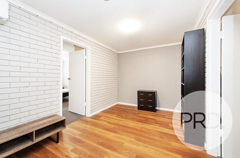 2/519 Schubach Street EAST ALBURY 4