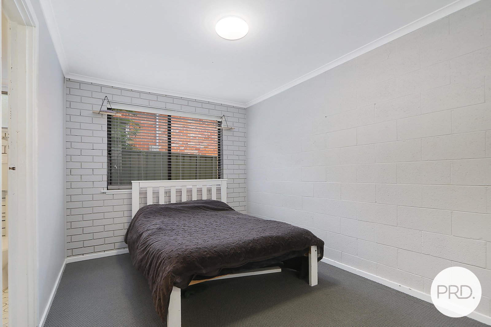 2/519 Schubach Street EAST ALBURY 6