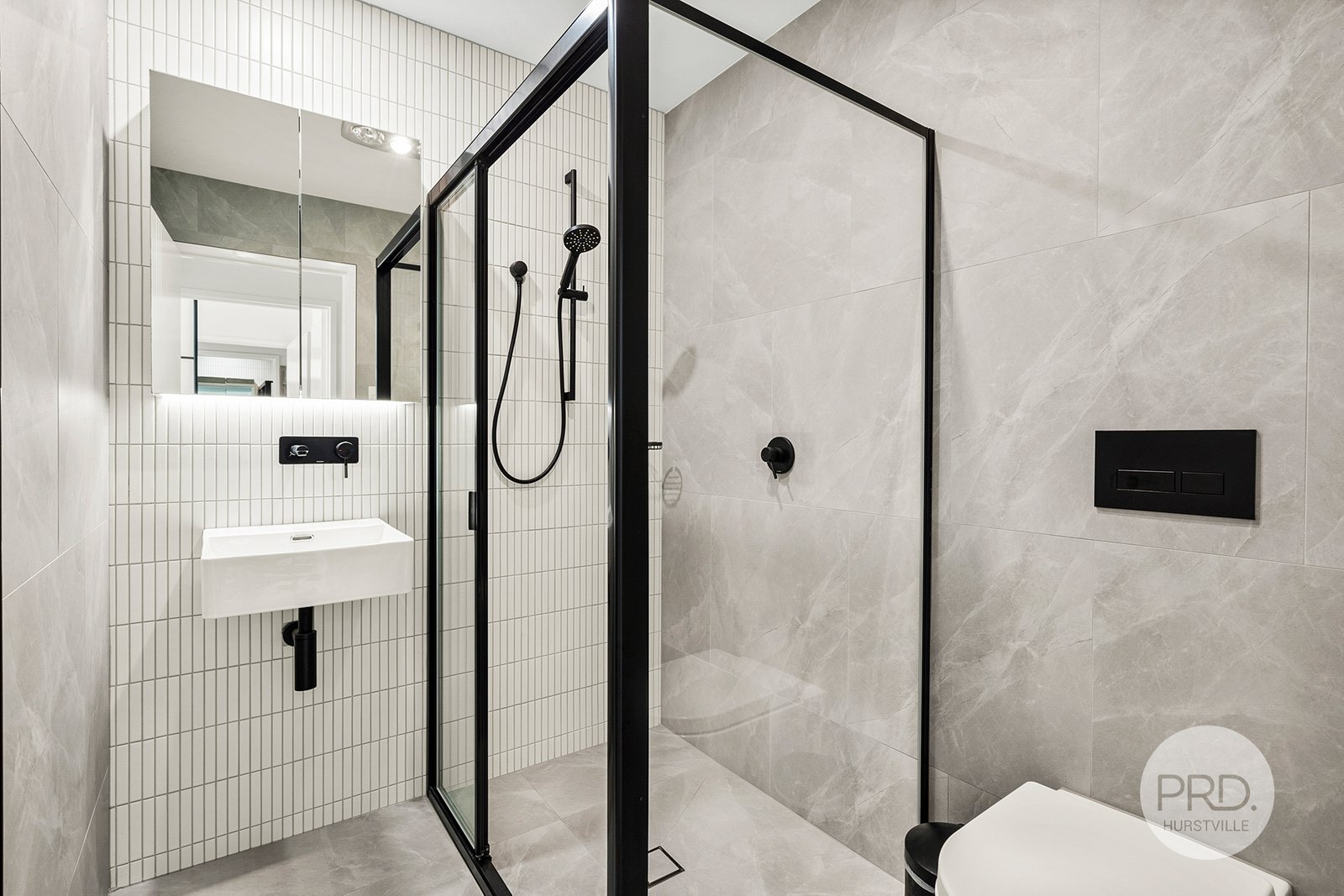 2/51A Tavistock Road SOUTH HURSTVILLE 6
