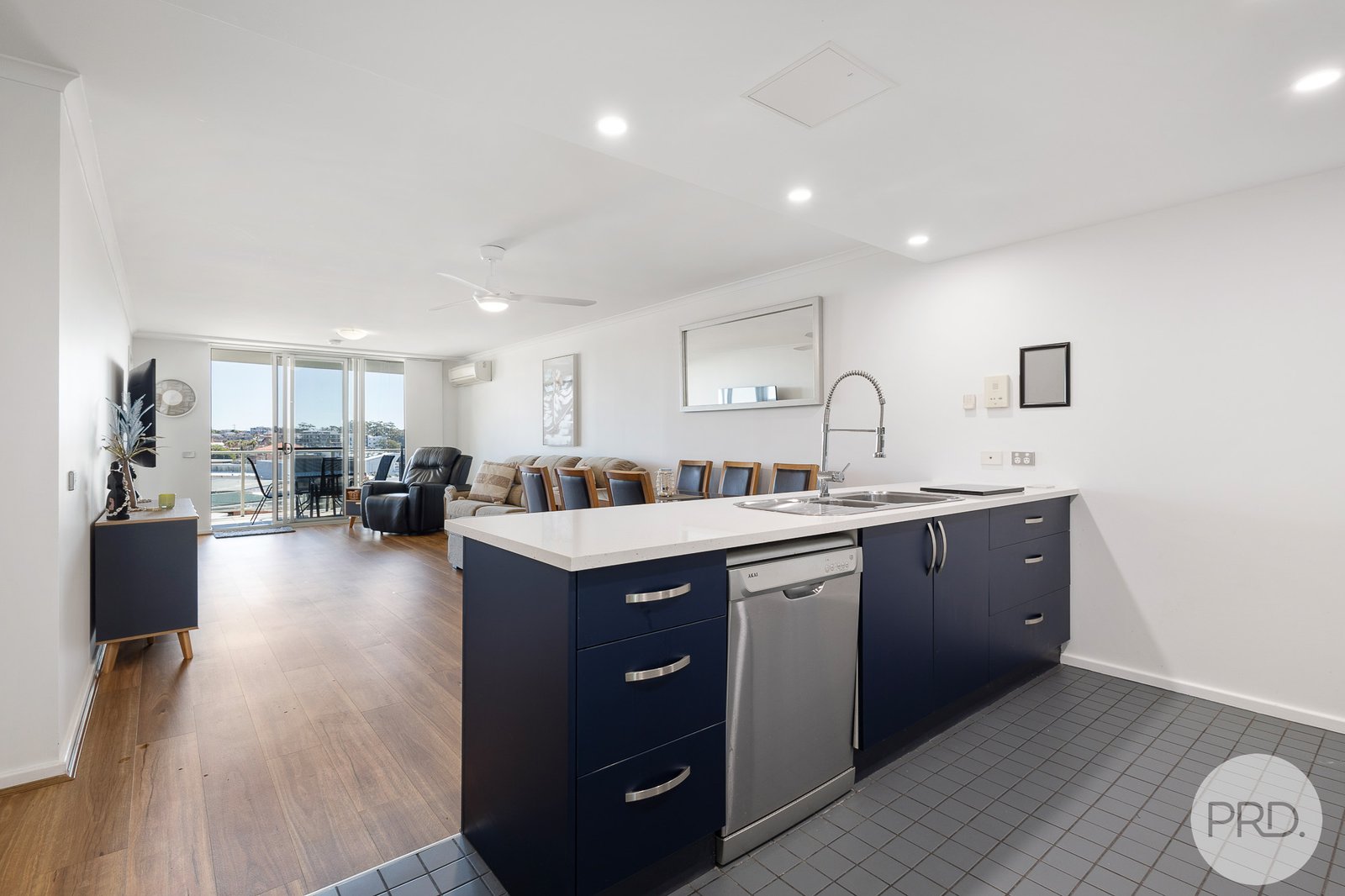 25/1a Tomaree Street NELSON BAY 5