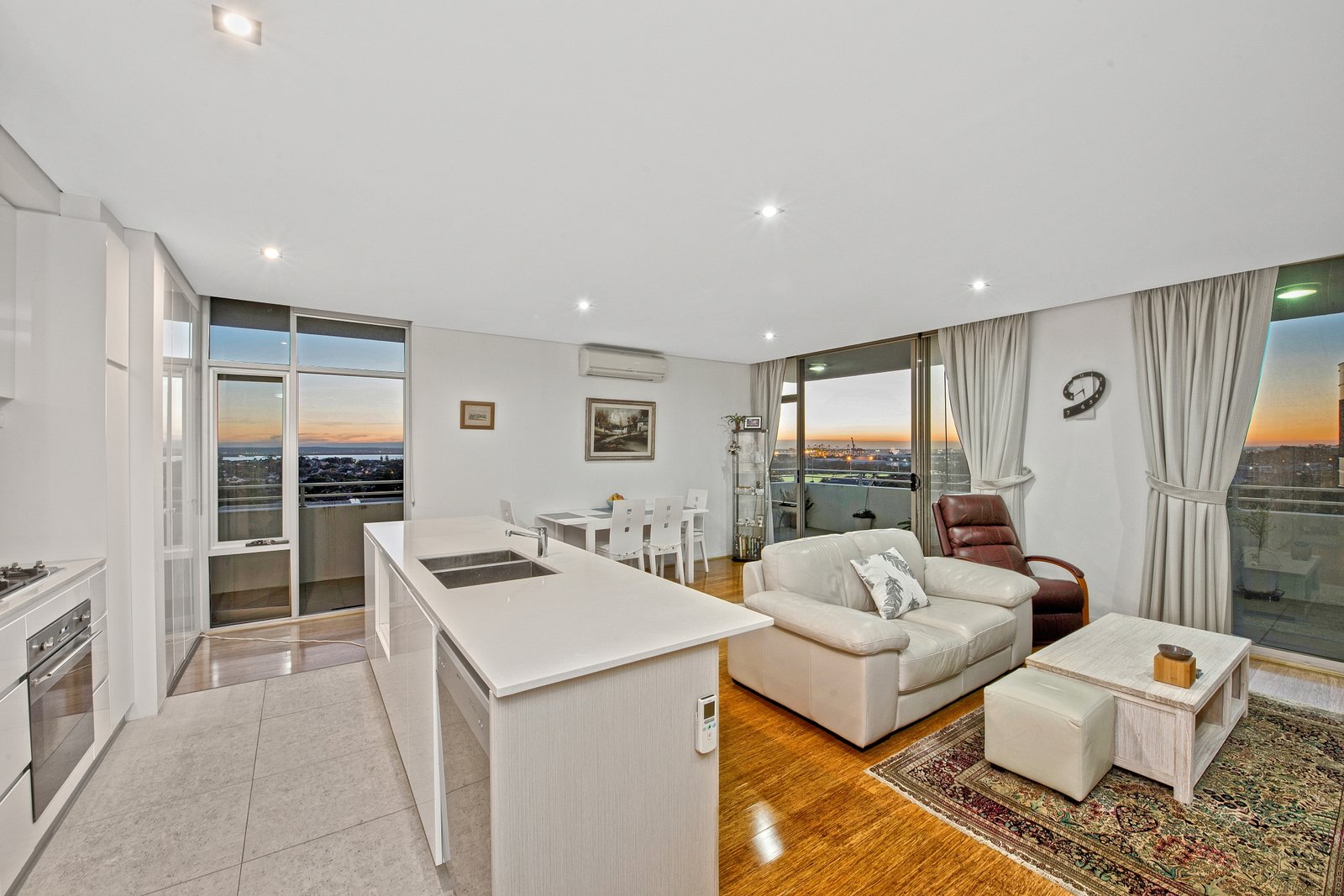 25/2-4 Gubbuteh Ave  LITTLE BAY 6