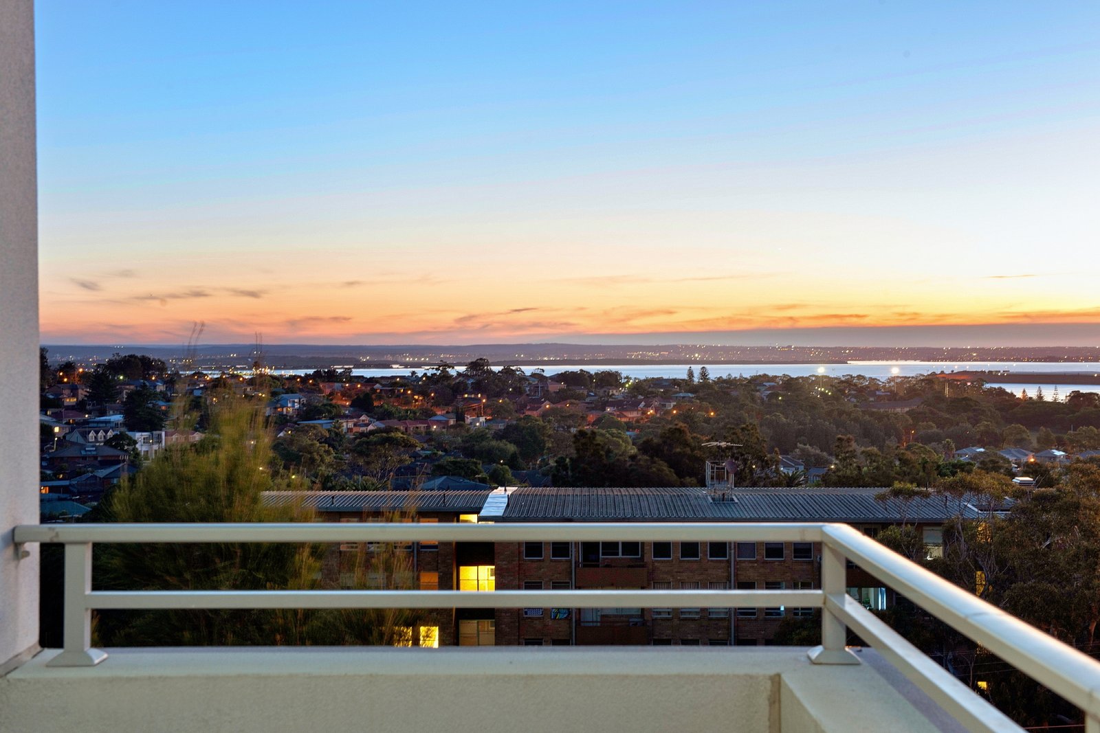 25/2-4 Gubbuteh Ave  LITTLE BAY 11