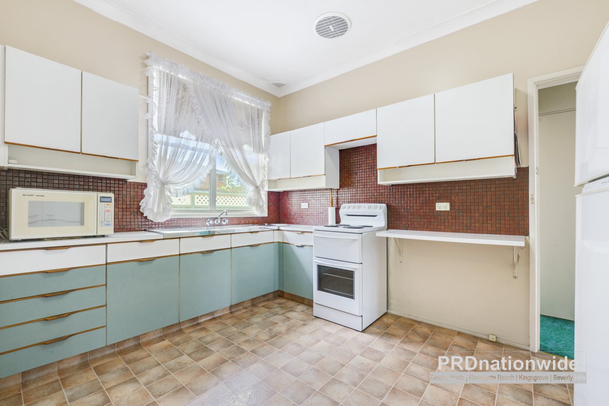 2/52-54 Chuter Avenue RAMSGATE BEACH 3