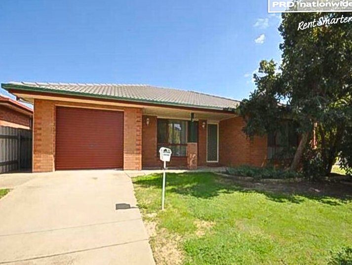 2/52 Eldershaw Drive FOREST HILL 1