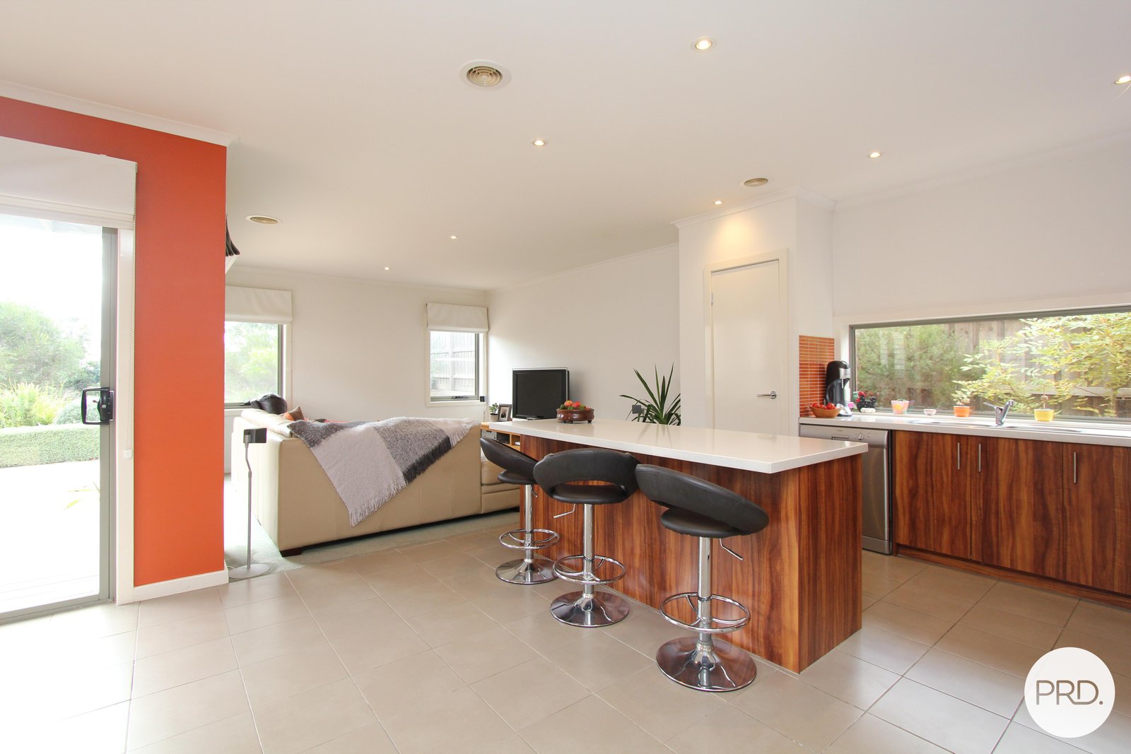 252 Elsworth Street West  MOUNT PLEASANT 3