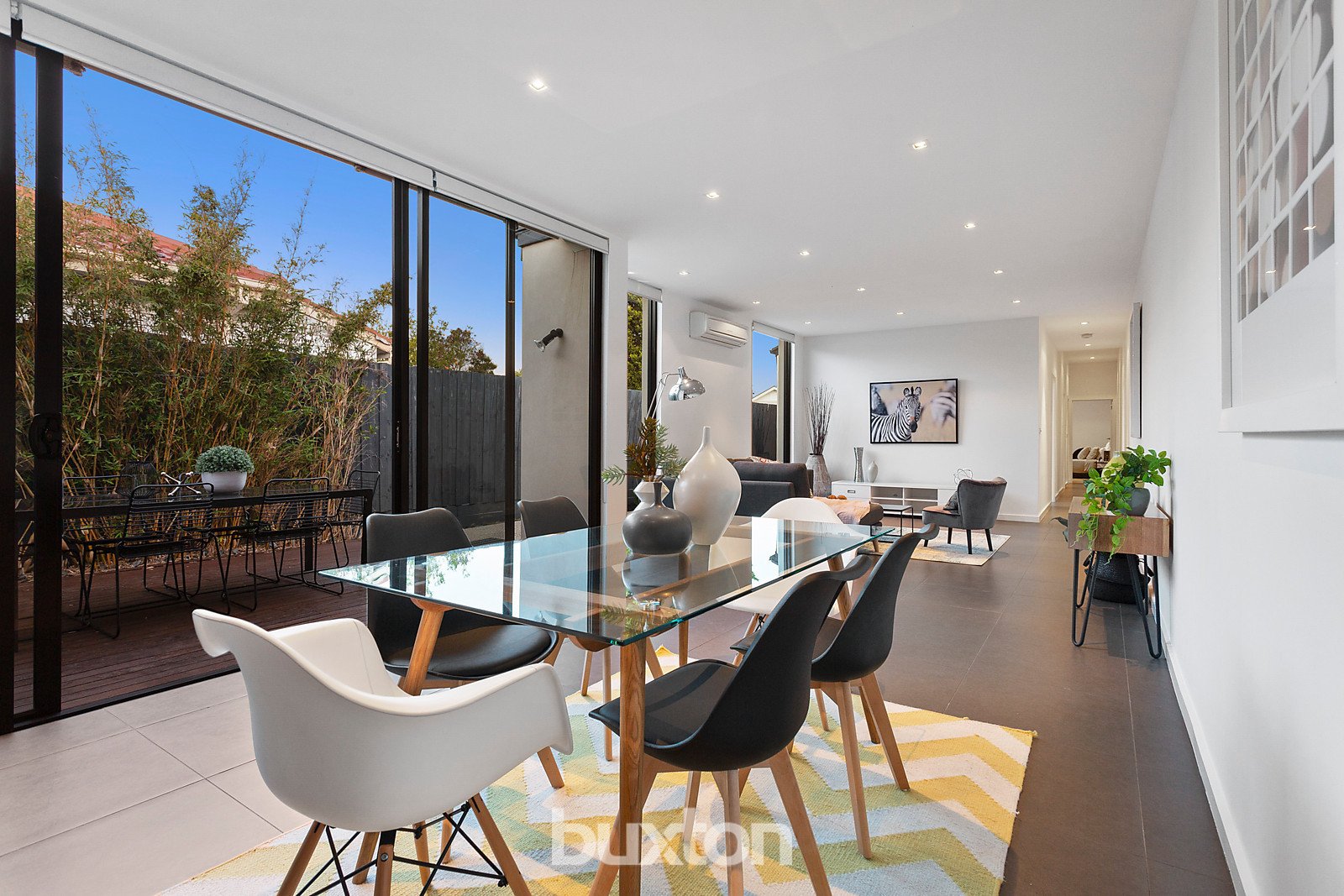 Gallery: 2/52 Field Avenue