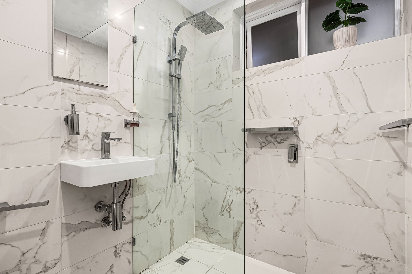 Real Estate and Property in 2/52 Grange Road, Toorak, VIC