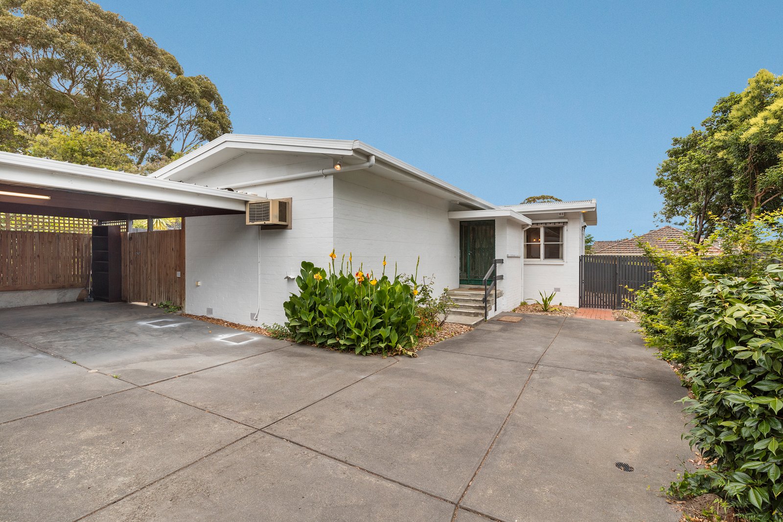 2/52 Kenny Street