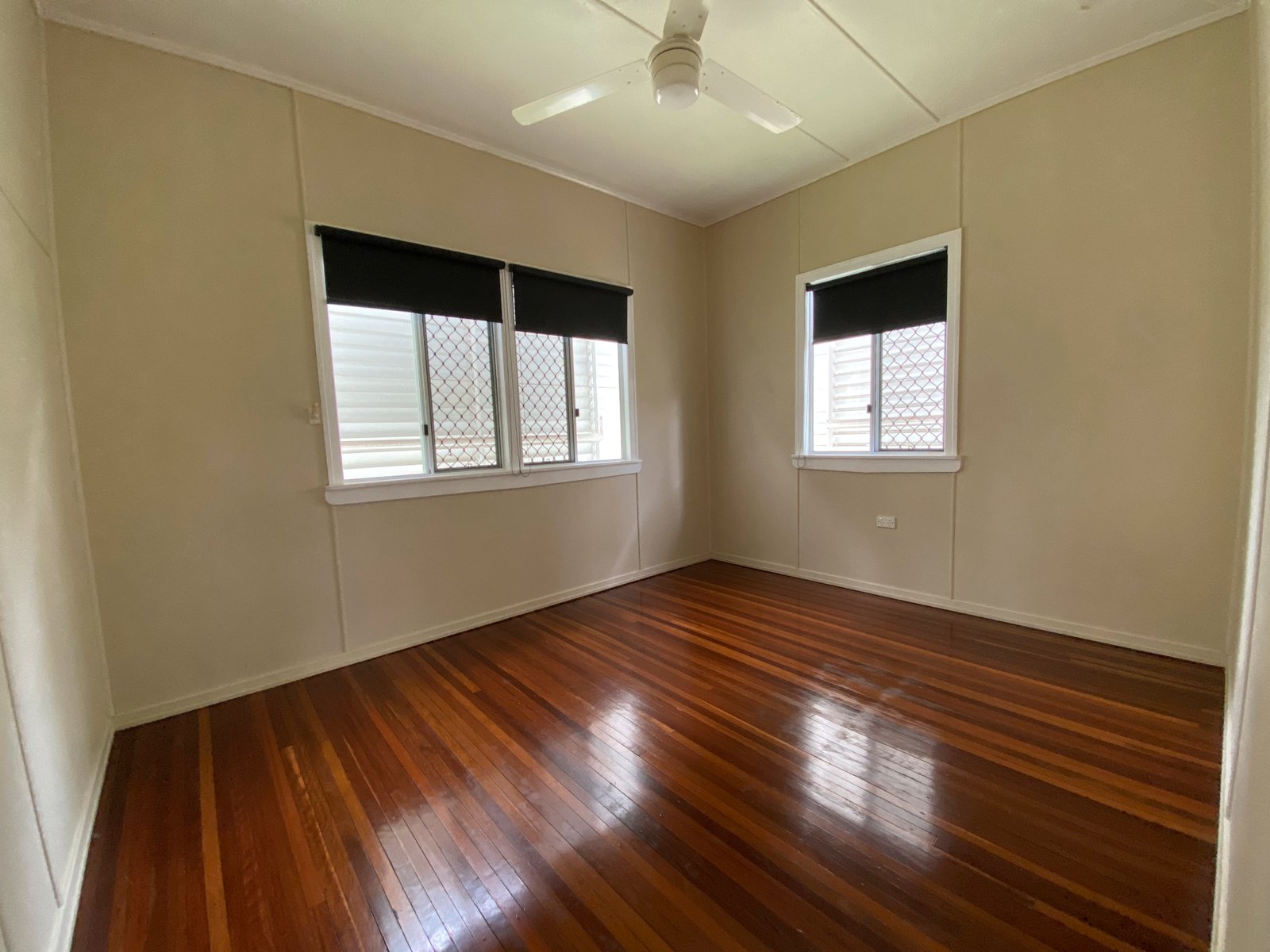 252 MESSMATE Drive MIRIAM VALE 14