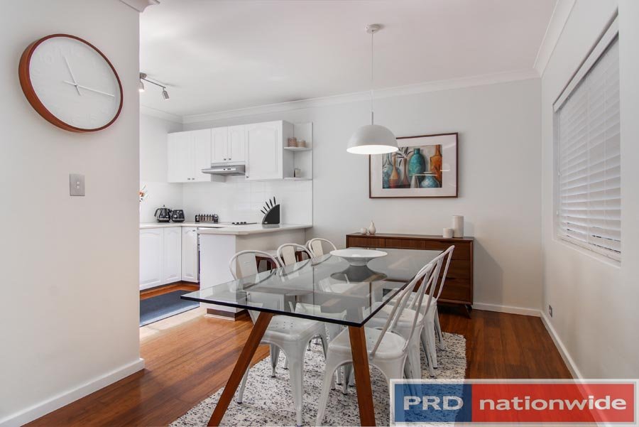 2/52 Oatley Avenue OATLEY 4