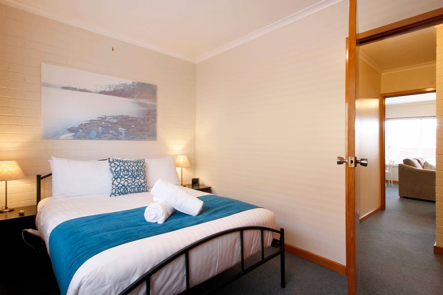 2/52 Queen Street SANDY BAY 9