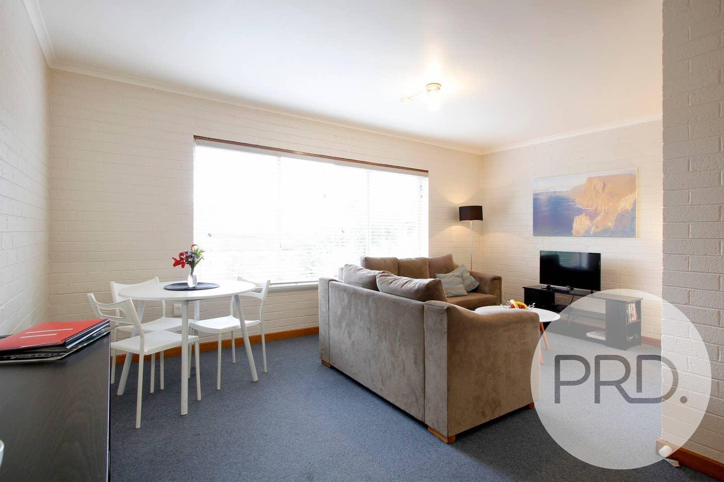 2/52 Queen Street SANDY BAY 4