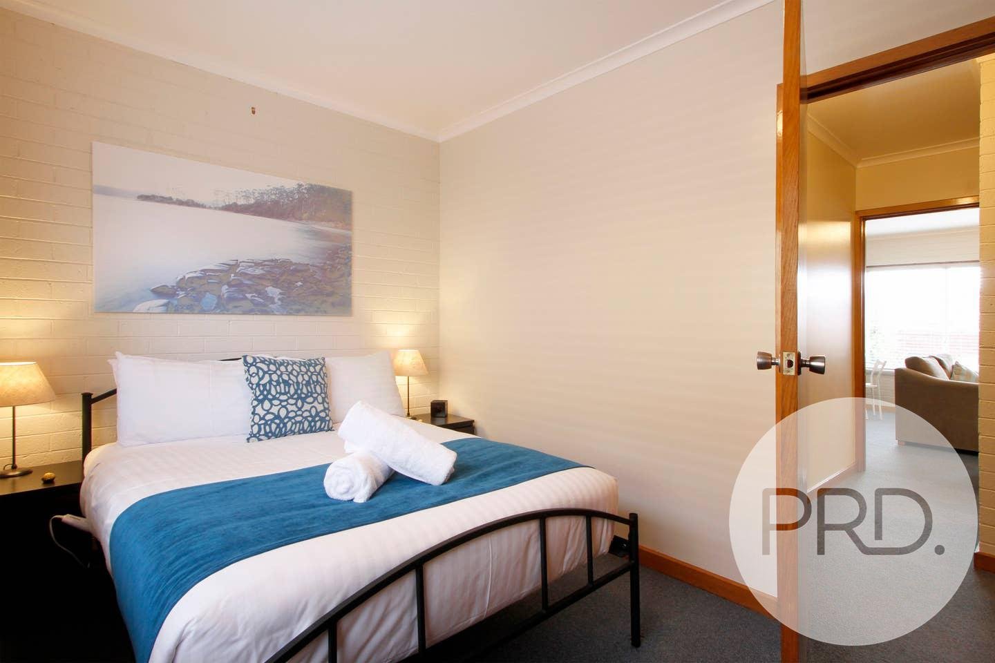 2/52 Queen Street SANDY BAY 9