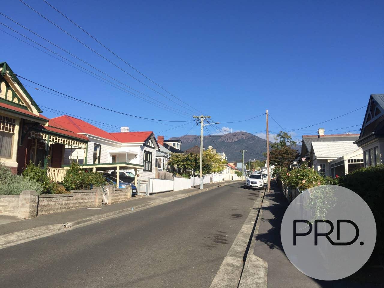 2/52 Queen Street SANDY BAY 13