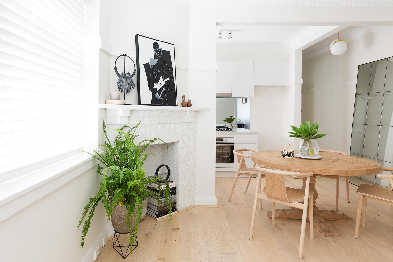 2/52 Roscoe Street BONDI BEACH 9