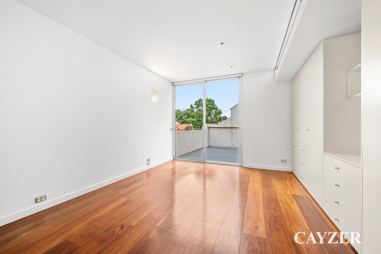 Gallery: 252 Ross Street