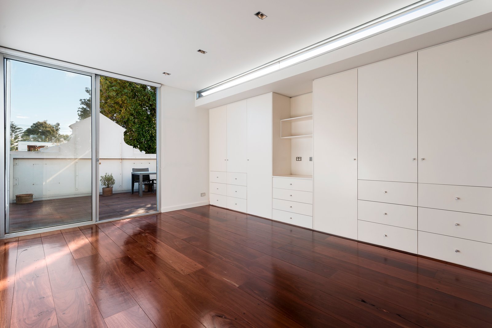 Gallery: 252 Ross Street