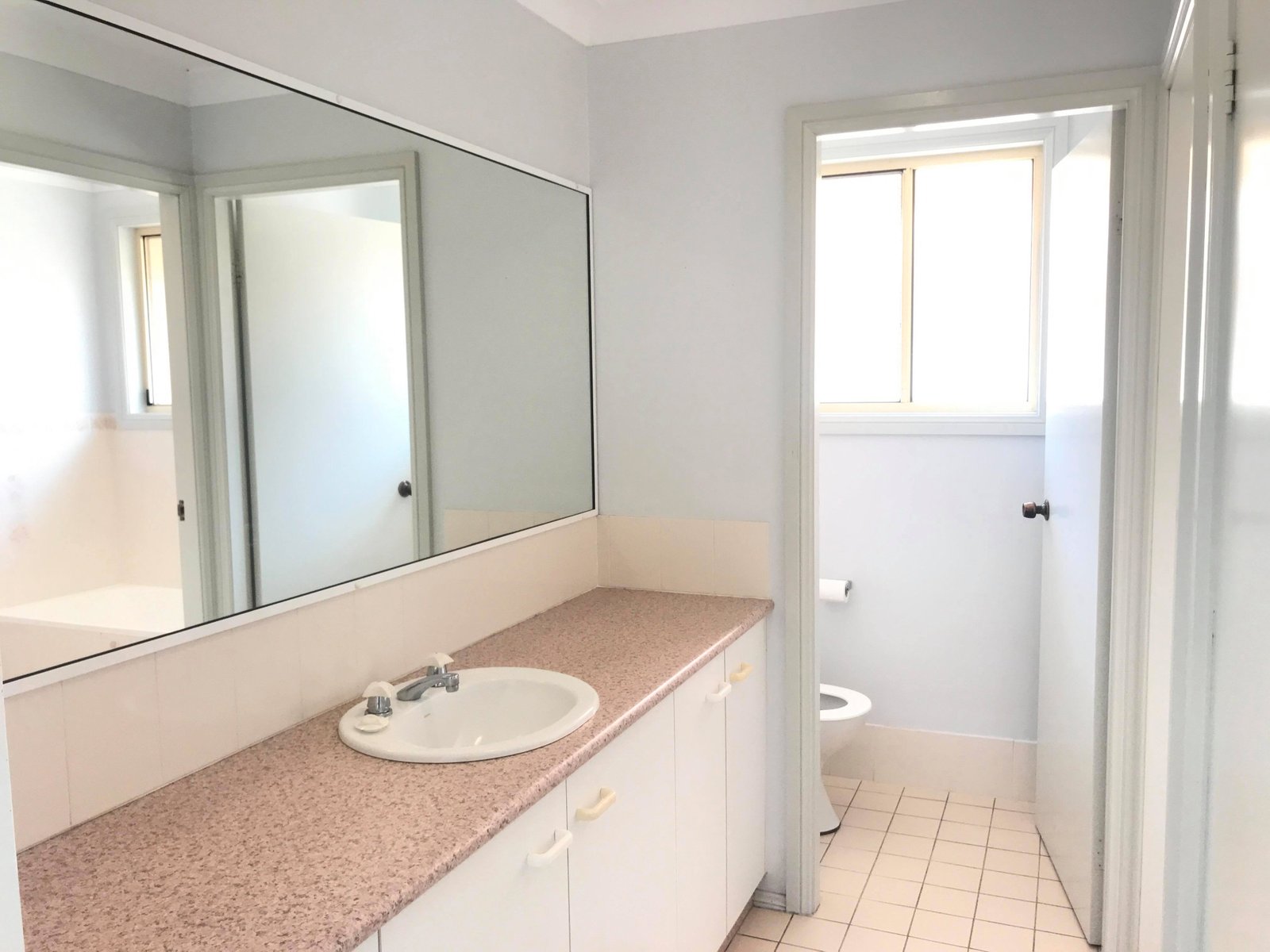 2/52 Shoreline Drive FINGAL BAY 3