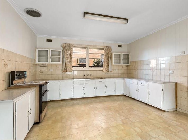 Gallery: 252 Somerville Road
