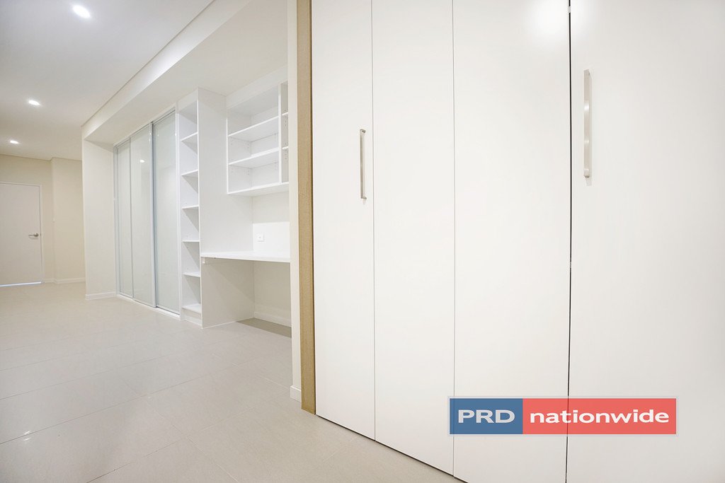 25/208 Great Western Highway KINGSWOOD 11