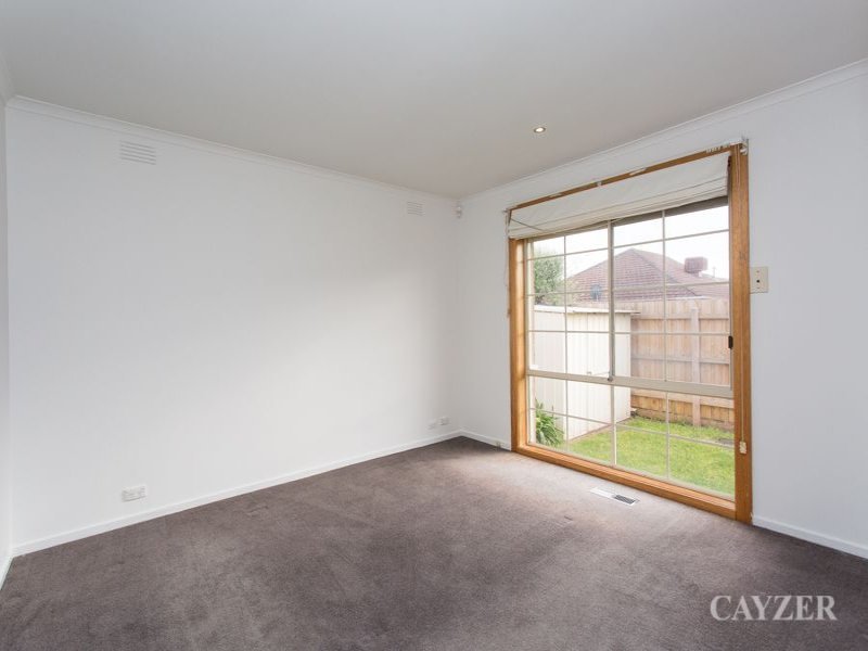 Gallery: 2/521 South Road