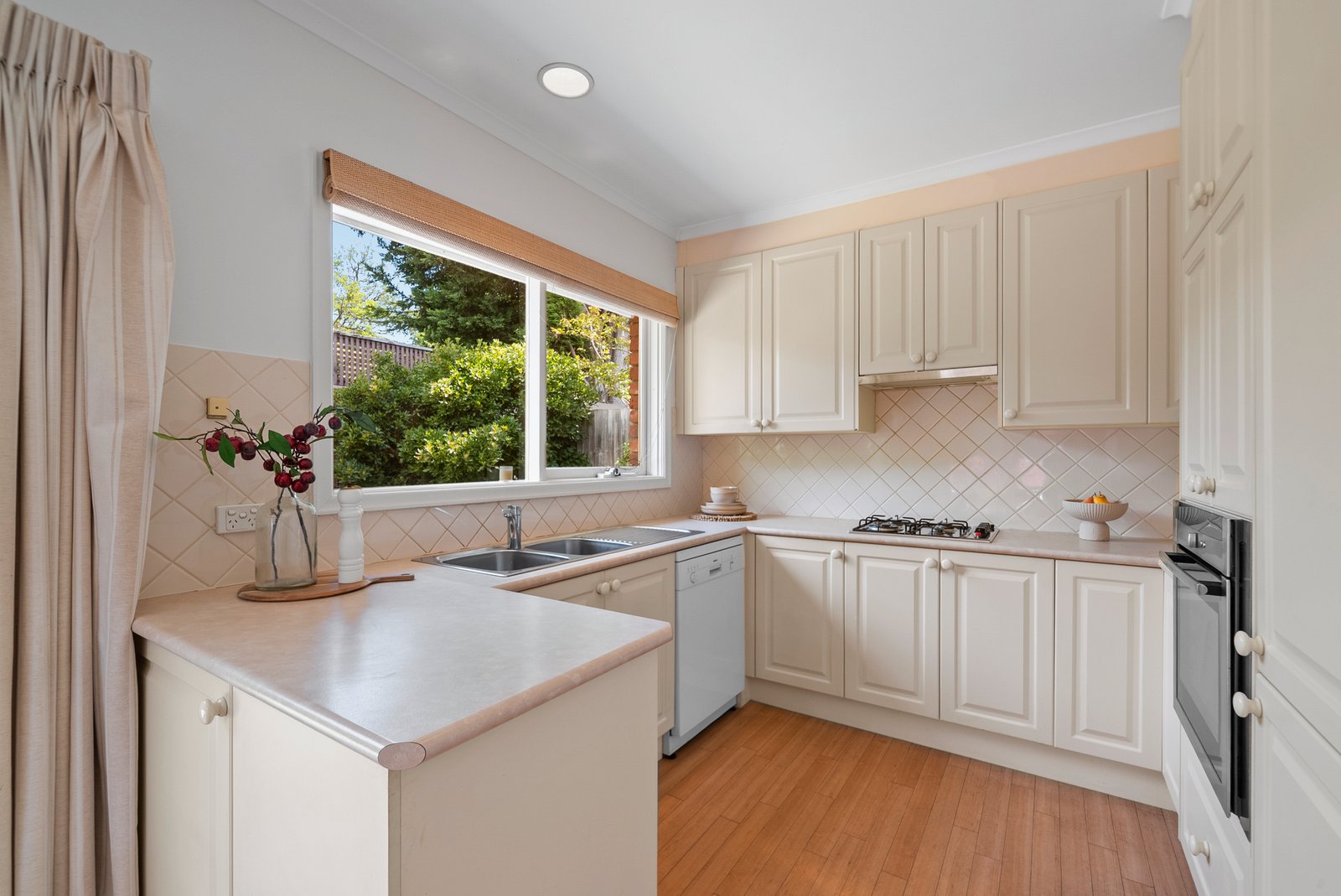 Gallery: 2/523 Balcombe Road