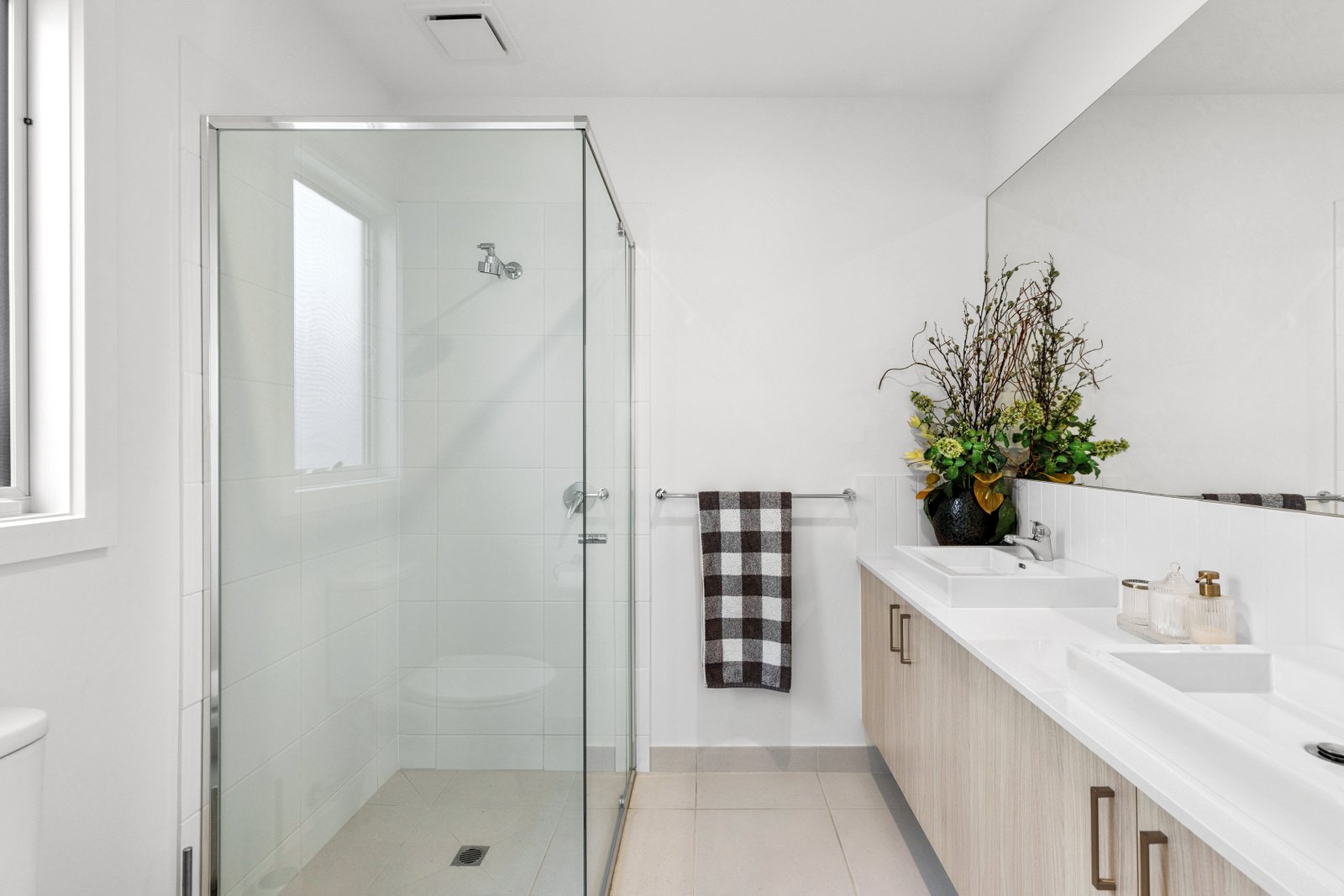25/27 Marnie Road KENNINGTON 7