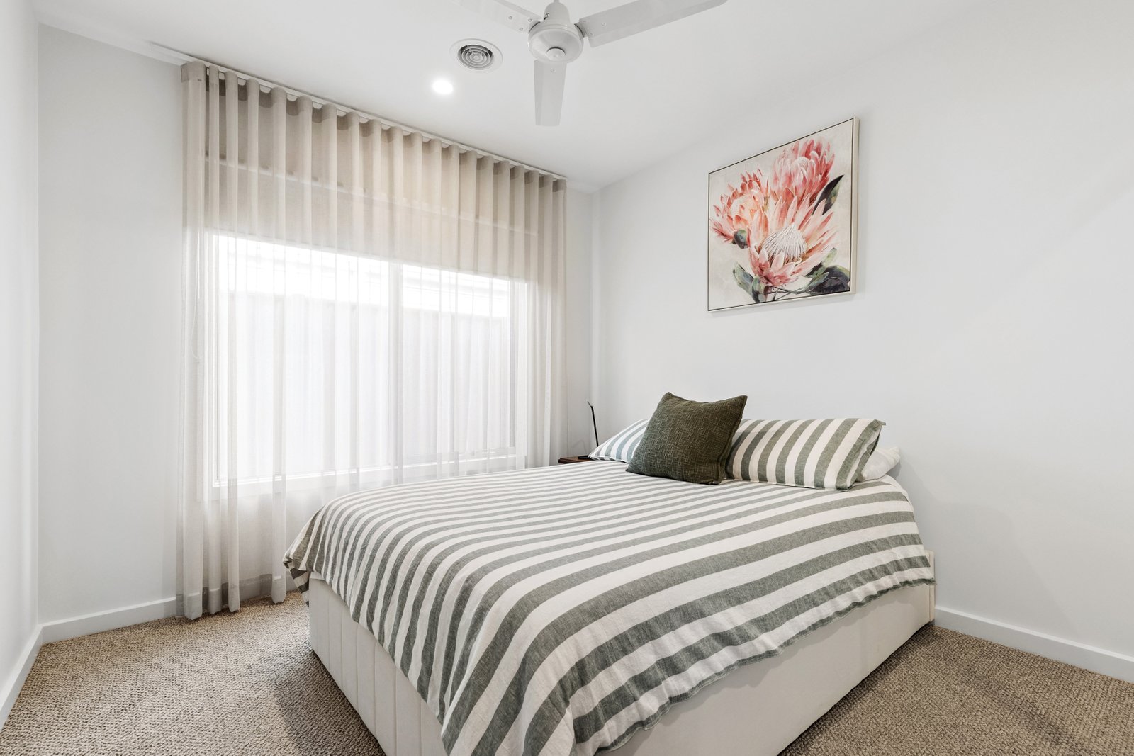 25/27 Marnie Road KENNINGTON 8