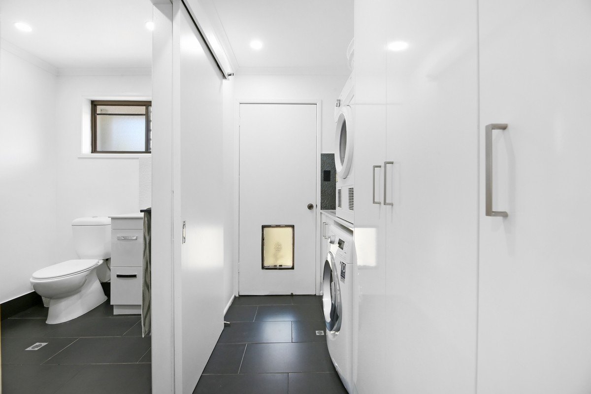 2/53 Albion Avenue MIAMI 11